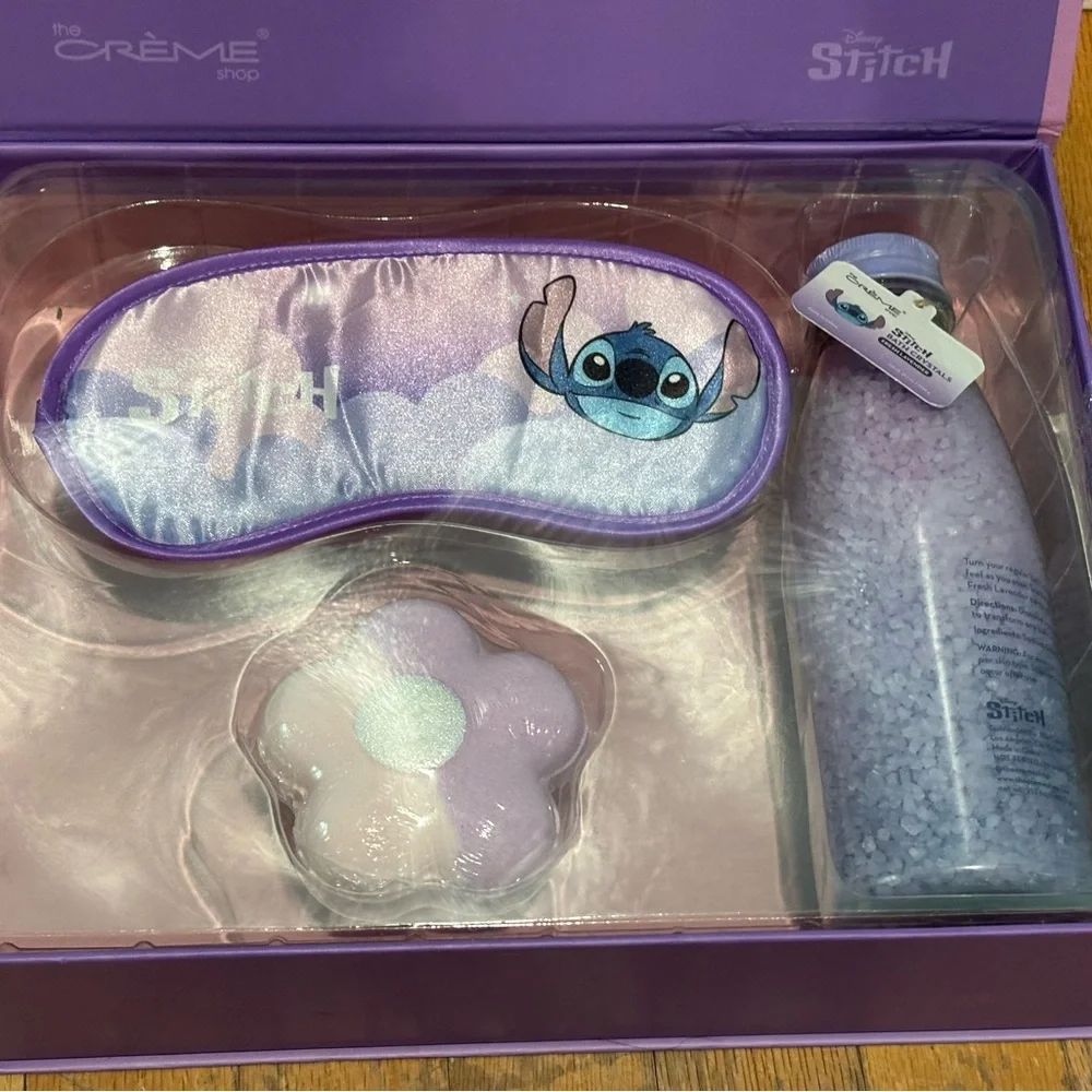 NIB The Creme Shop x Disney Stitch bath gift set